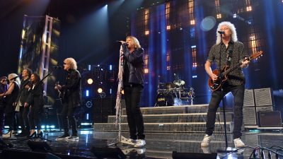Rick Savage, Colin Blunstone, Susanna Hoffs, Joe Elliott, and Brian May perform at the 2019 Rock & Roll Hall Of Fame Induction C