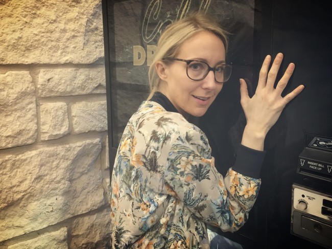 nikki glaser