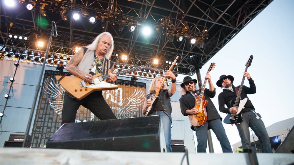 Lynyrd Skynyrd, Brad Paisley to headline 2021 Pro Football Hall of Fame ' Concert for Legends'