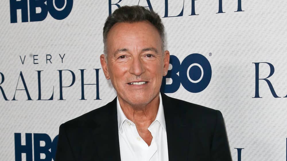 bruce-springsteen-set-to-return-to-broadway-later-this-month-klbj