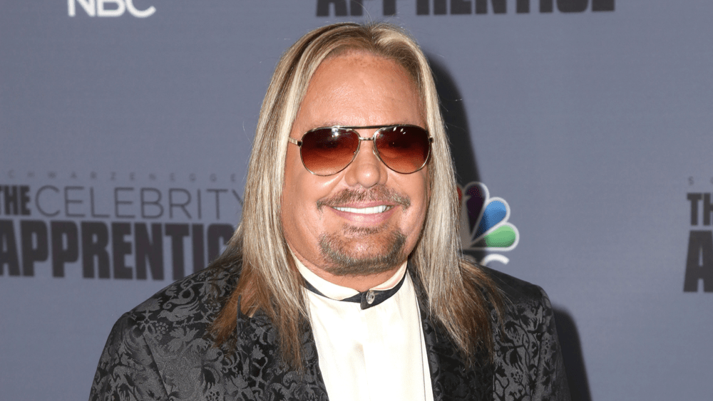 Mötley Crüe Frontman Vince Neil Back Home And Resting After Breaking His Ribs During A Fall
