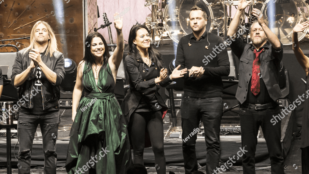 Evanescence share news of new guitarist and bassist on their touring lineup