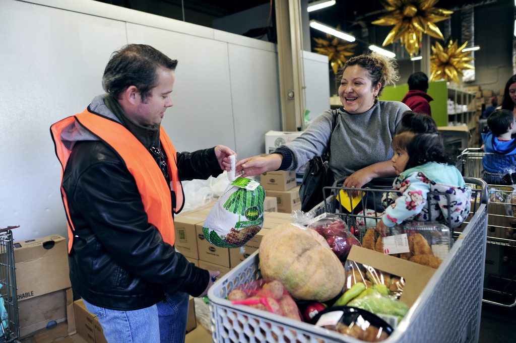 Feeding Texas Volunteer