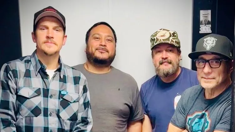 still photo jason mewes and matt and bob photo 2025
