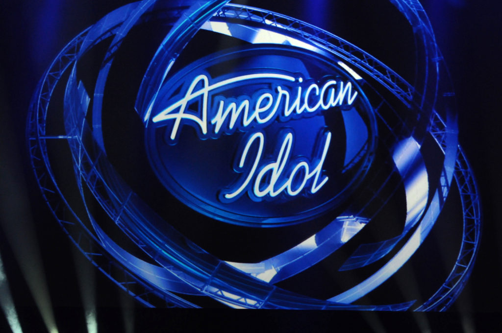 atmosphereattheamericanidolseason10judgesannouncementforum