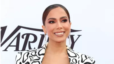 shutterstock_2093281843994393