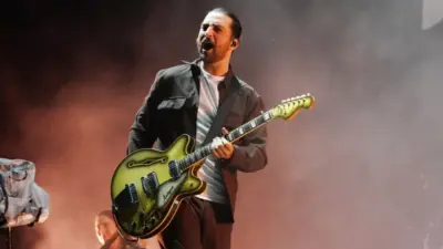 Noah Kahan at the 2024 Soundside Music Festival. Bridgeport^ Connecticut - September 28^ 2024