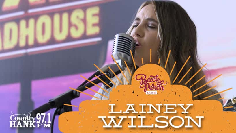 Lainey Wilson headshot