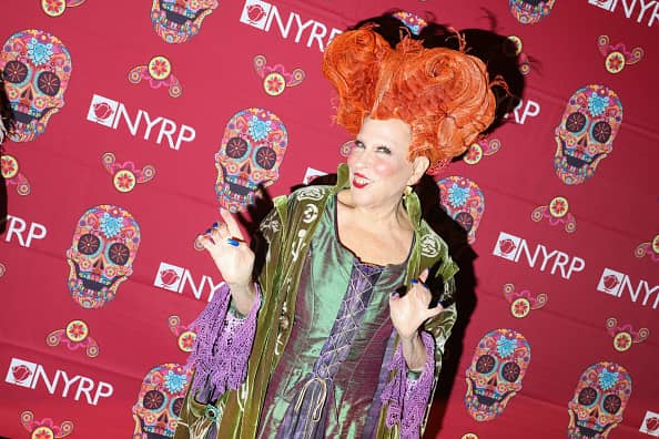  Bette Midler dressed as Winifred Sanderson from Hocus Pocus 