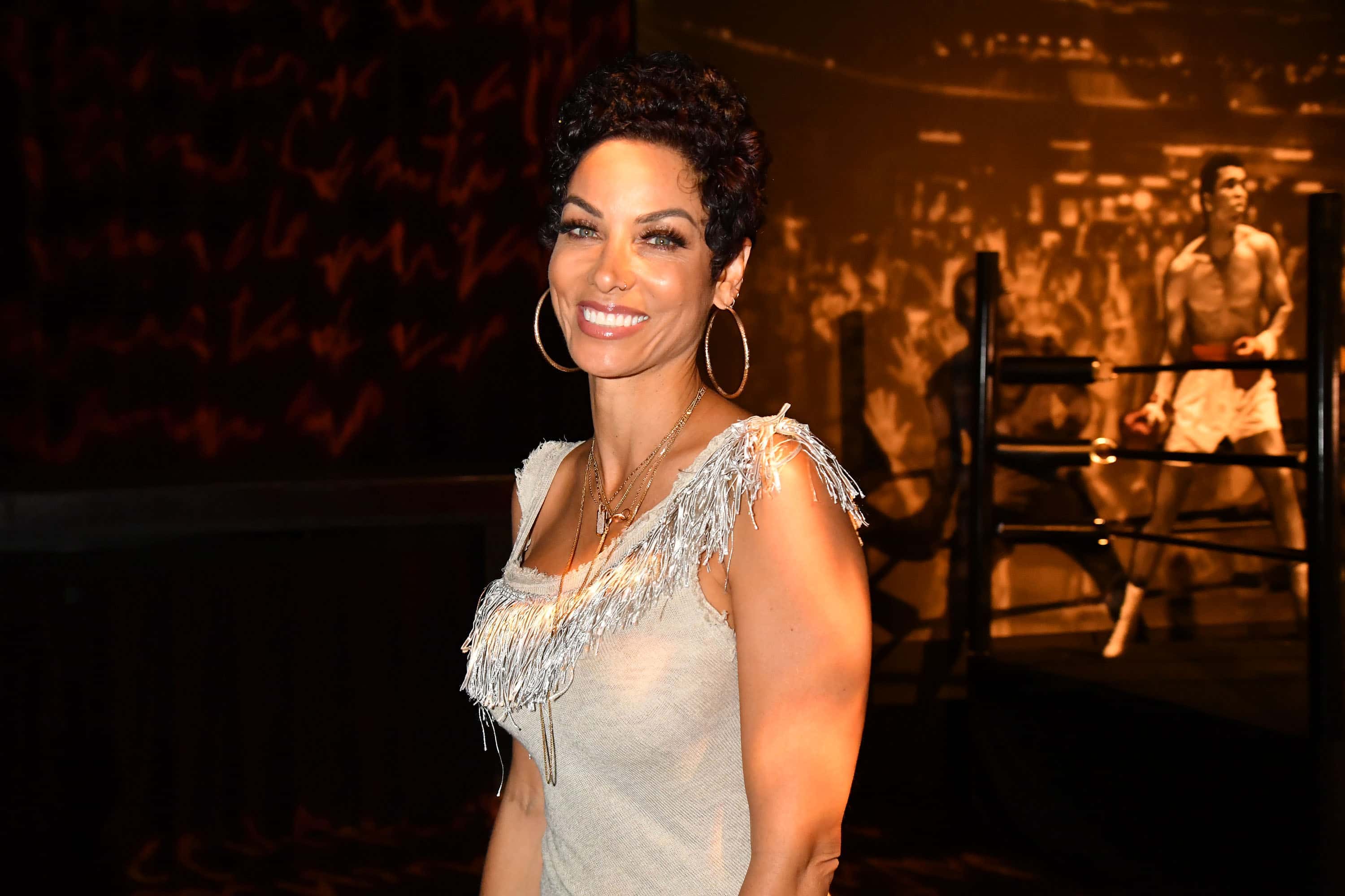Nicole Murphy's Blonde Hair Evolution: From Short Pixie to Long ... - wide 5