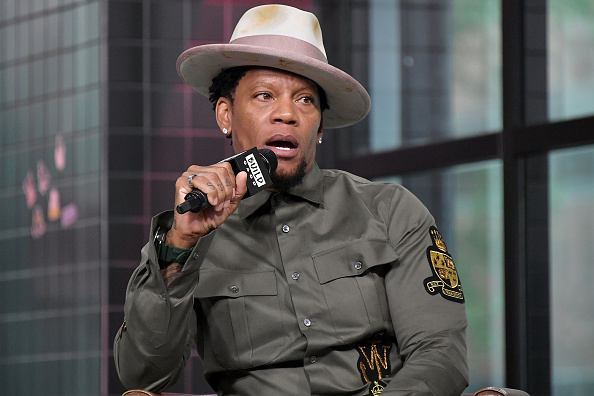 D.L. Hughley 'Done' With Mo'Nique Following Feud Over Contract Dispute - Vimarsana News