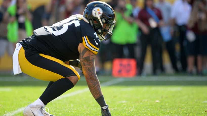 Former Steelers fullback Roosevelt Nix lines up for a snap.