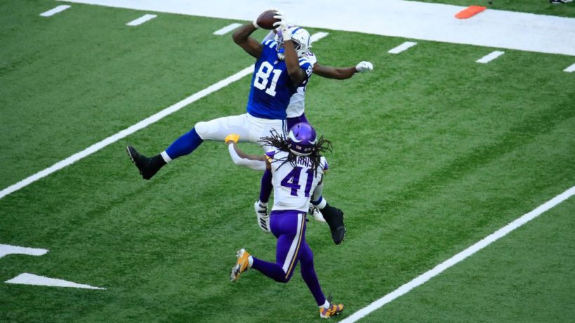 Colts TE-Mo Alie-Cox makes a grab in Week Two.