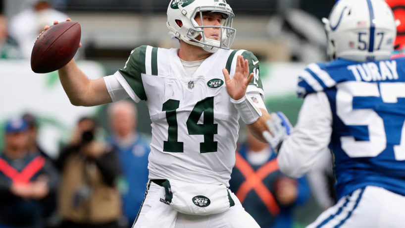 Jets quarterback Sam Darnold throws in a game against the Colts.