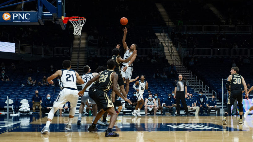 Aaron Thompson puts up a floater for the Butler Bulldogs with Western Michigan guarding him in the paint