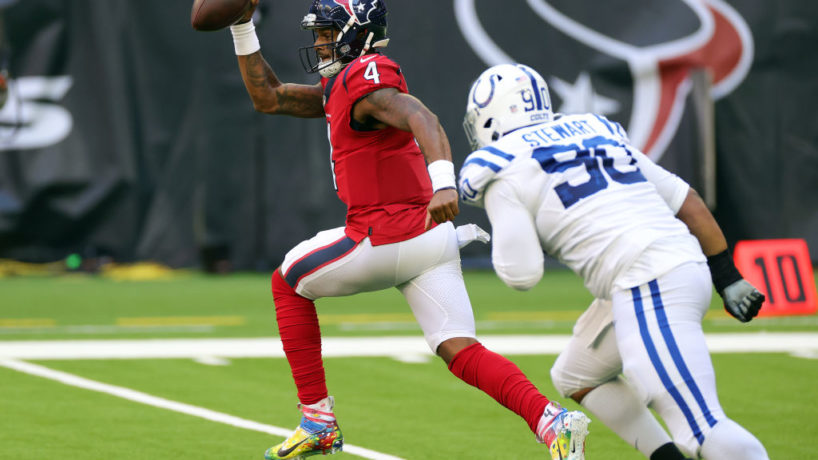 Colts Defensive Lineman Grover Stewart chases down Deshaun Watson