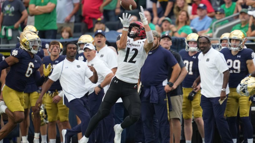 Alec Pierce catching football over shoulder vs Notre Dame