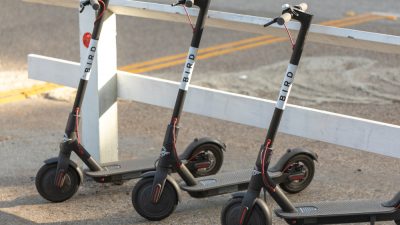 Austin drivers see more dockless scooters little done to regulate
