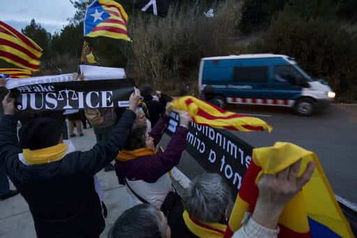 eb9c3f2fd06d437c9a8d52a62fef8cd2-jpg