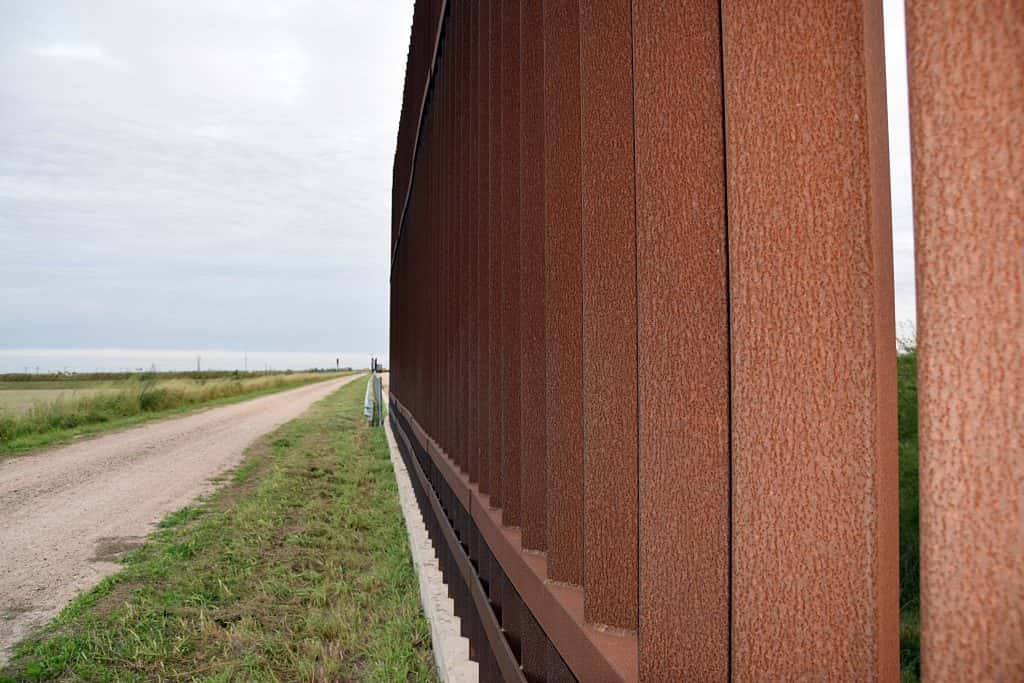 Fence along the US/Mexico border