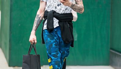 Pete Davidson walking down a New York City street