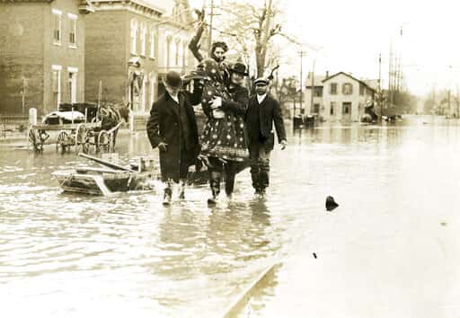 c57f3ecad74f43d780ae3c100abc6a27-jpg