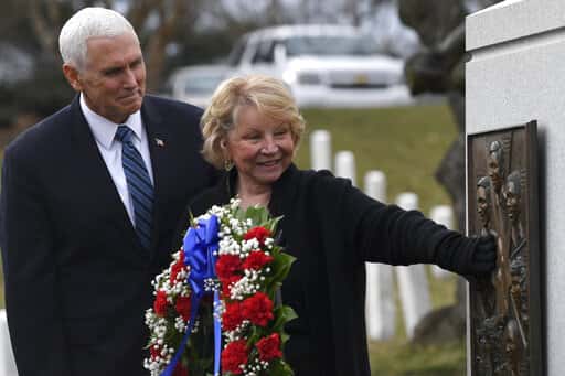 200d42314a3b4017a41ac264d6c8cc62-jpg