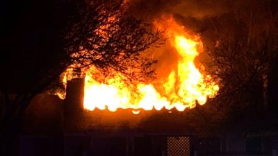 Fire engulfs building at Pflugerville apartment complex