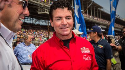 Papa John's CEO John Schnatter