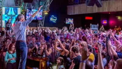 Does Willie Nelson have the political coattails to put Beto over the top in his campaign