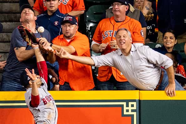 League Championship Series - Boston Red Sox v Houston Astros - Game Four (G) People: Jose Altuve, Mookie Betts:Getty Images