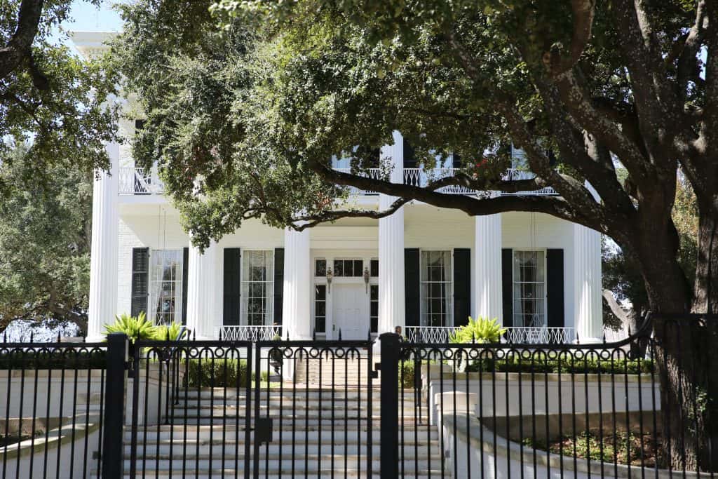 Rodney Reed Supprters Celebrate And Rally At Governor S Mansion Klbj Am Austin Tx