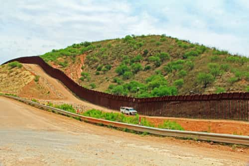 Video of Armed Texas Civilian Militia guarding the border