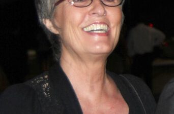 66c92f59605c45a3a827f4db74aab1ca-jpg