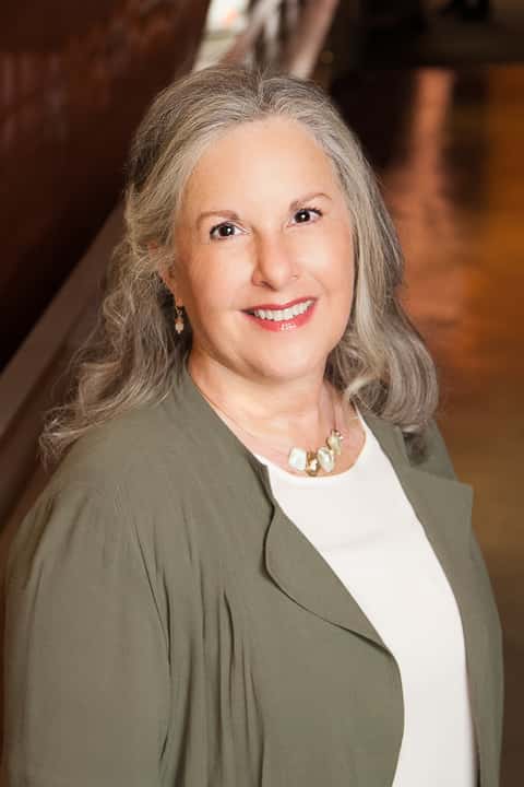 web-leslie_pool-5428-edit-jpg