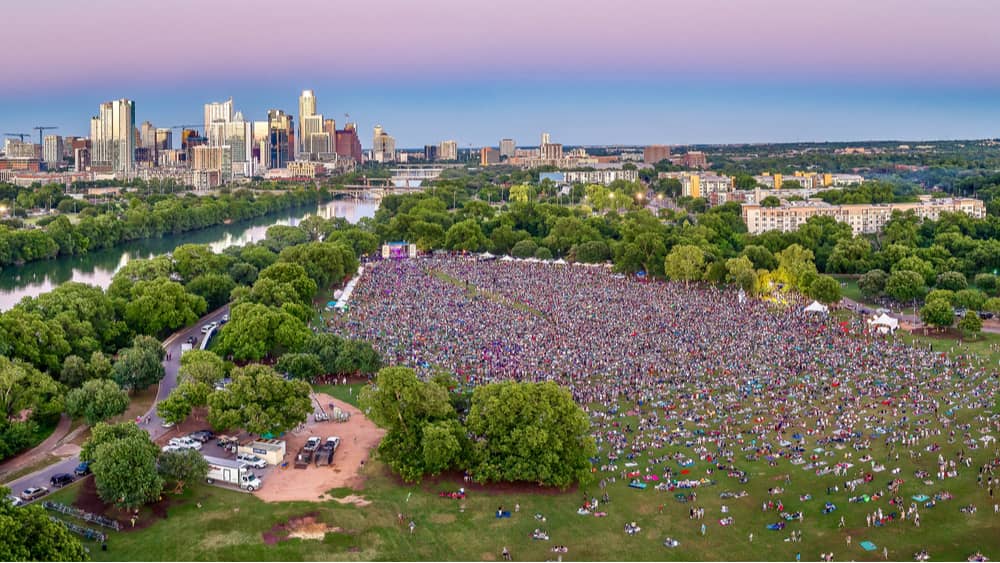 zilker-park-by-ryan-conine-shutterstock_1154199307