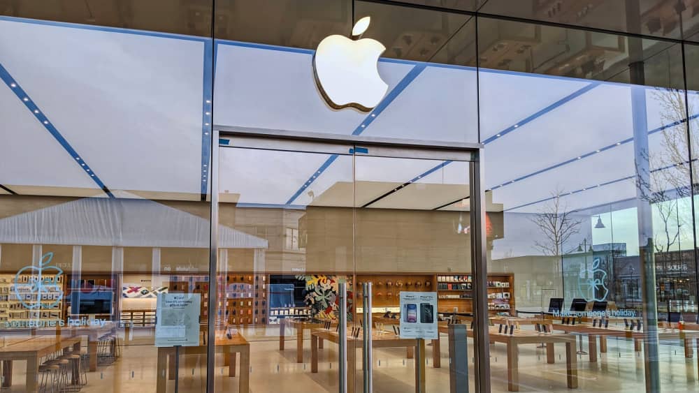 1 dead, at least 16 hurt after SUV crashes into Massachusetts Apple store