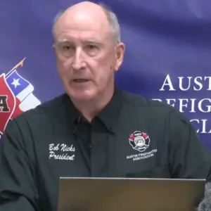 Fire Union Head Seeks Vote of No Confidence for Chief