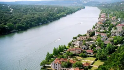 lakeaustin-2
