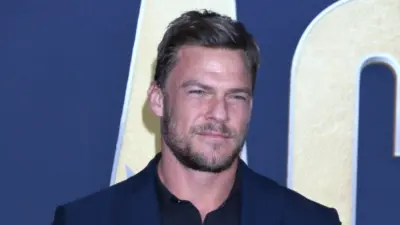 Alan Ritchson at the 2022 Academy of Country Music Awards Arrivals at Allegient Stadium on March 7^ 2022 in Las Vegas^ NV
