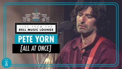 Pete Yorn performs