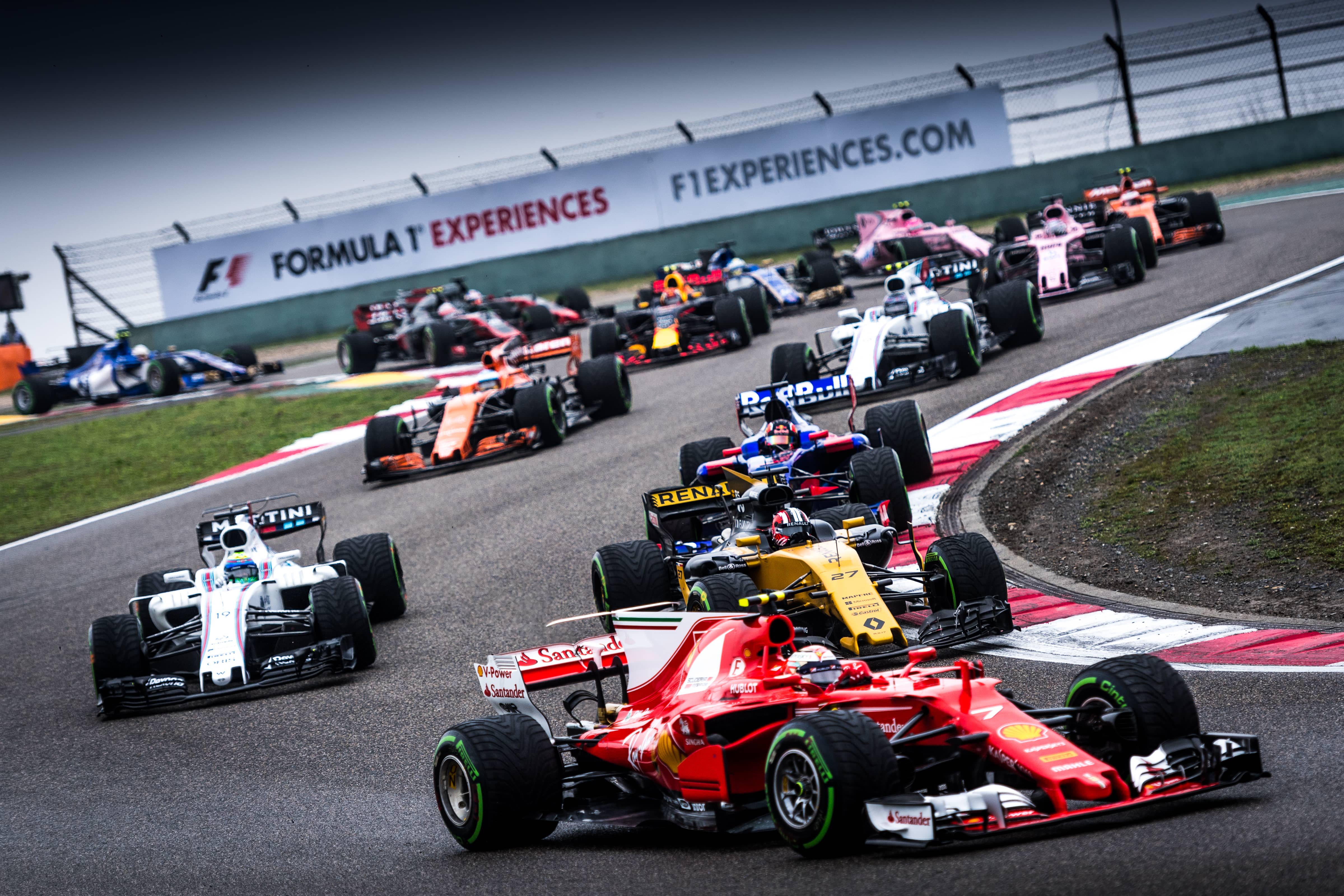  April 9, 2017: start the F1 race at Formula One Chinese Grand Prix at Shanghai Circuit.