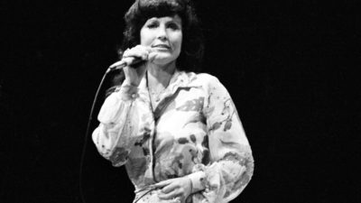 Loretta Lynn, Iconic Country Music Star, Dies at 90