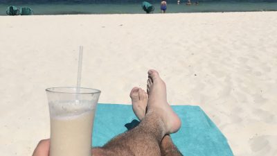 pina_colada_at_beach