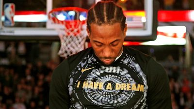 Kawhi Leonard with head down San Antonio Spurs