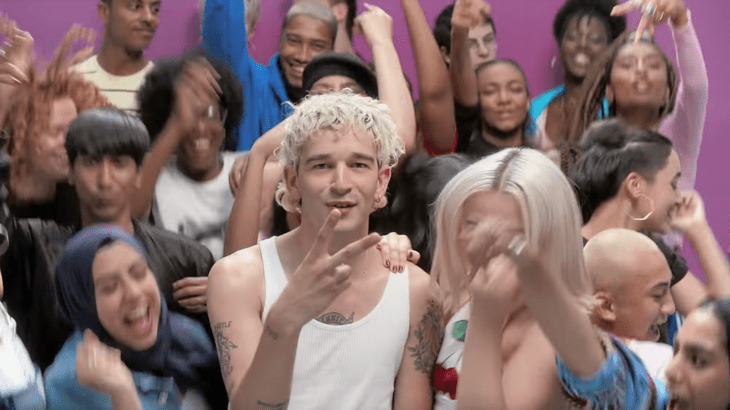 The 1975 Debut Video for "TOOTIMETOOTIMETOOTIME"