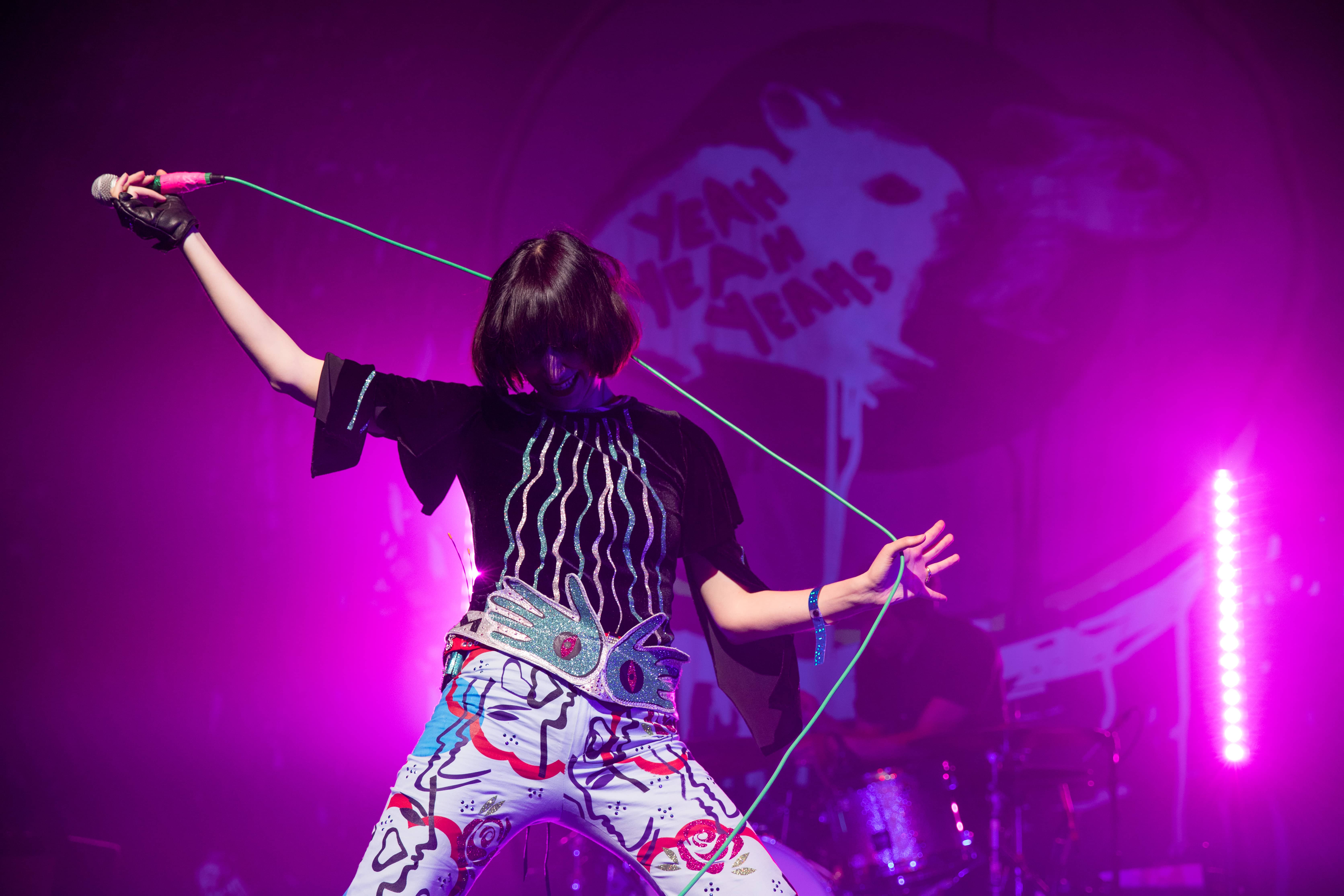 yeah-yeah-yeahs-celebrate-20th-anniversary-with-quarantine-performance