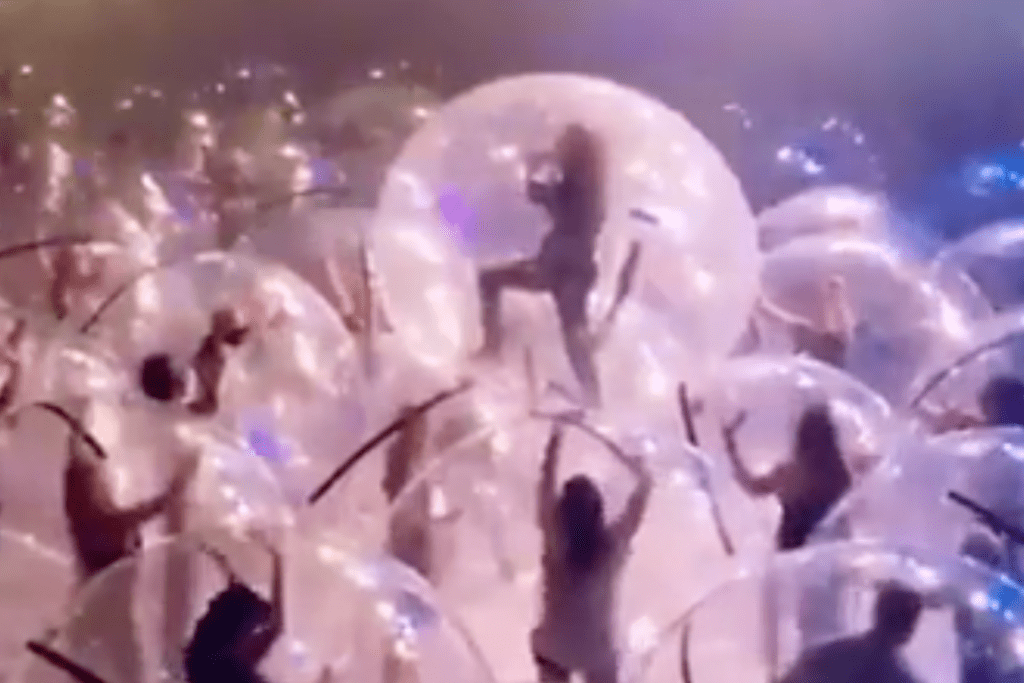 Wayne coyne in a bubble