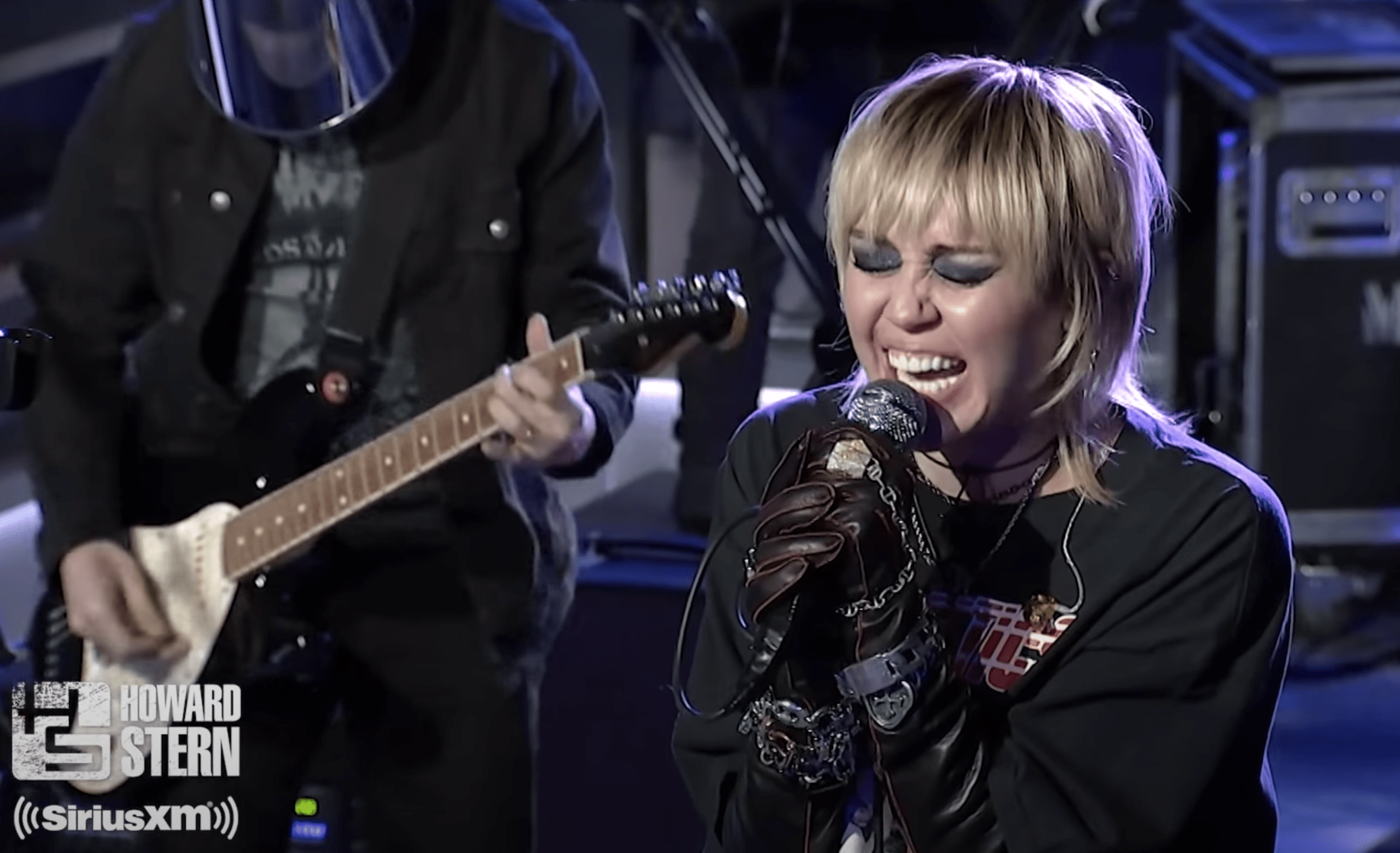 Watch Miley Cyrus Cover Hole's Doll Parts KROX Austin, TX