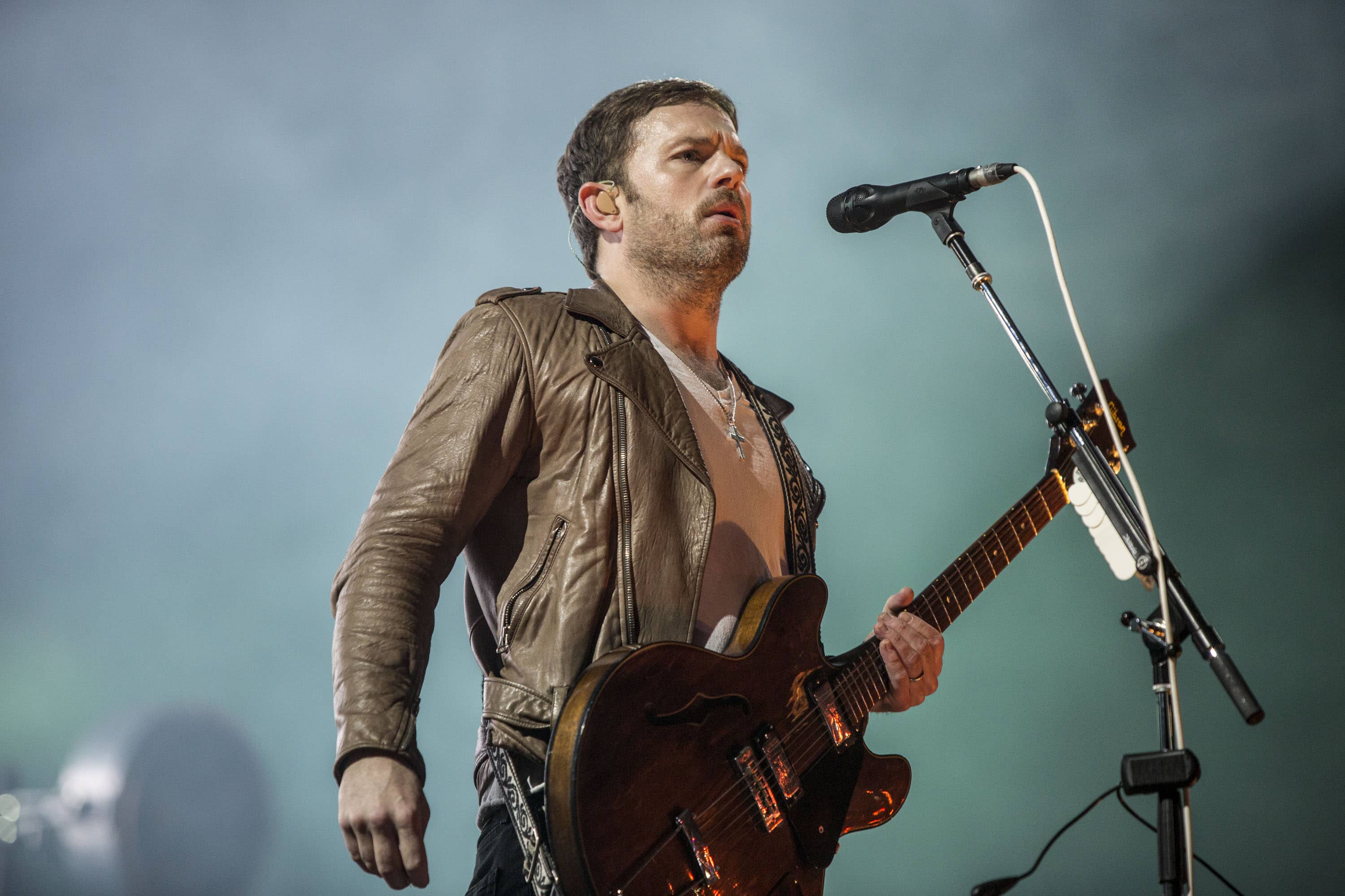 new kings of leon cd release date